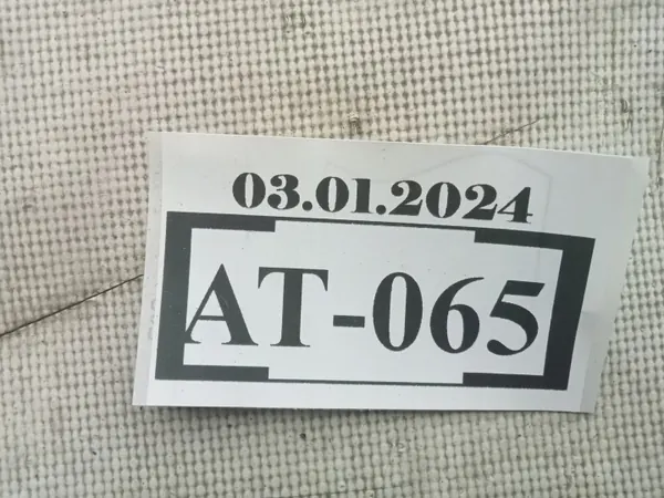 Ikkunan raapimatiiviste vasen etu OEM 3V0837475F image 7