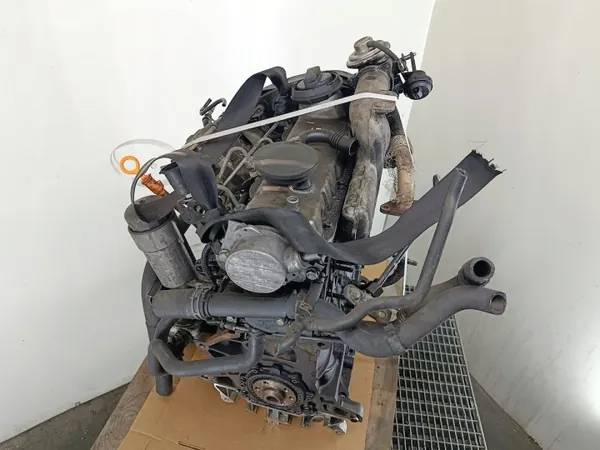 Volkswagen OEM Motor & Bränslesystem 1.9 TDI image 3