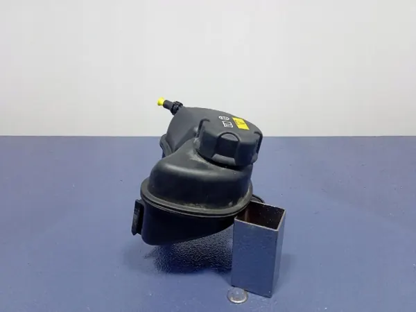 Tasaussäiliö OEM 8610653 BMW OE BMW 3-sarjalle image 3