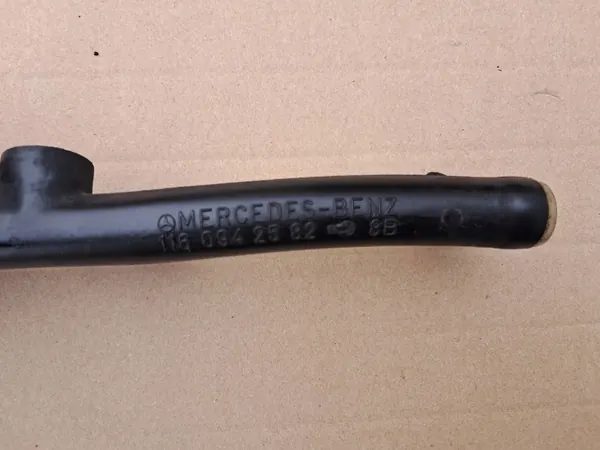 Manguera de purga Mercedes M116 M117 OEM 1160942582 image 4
