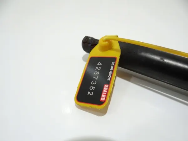 Amortecedor capô OEM 7178273 para BMW E61 (Usado) image 3
