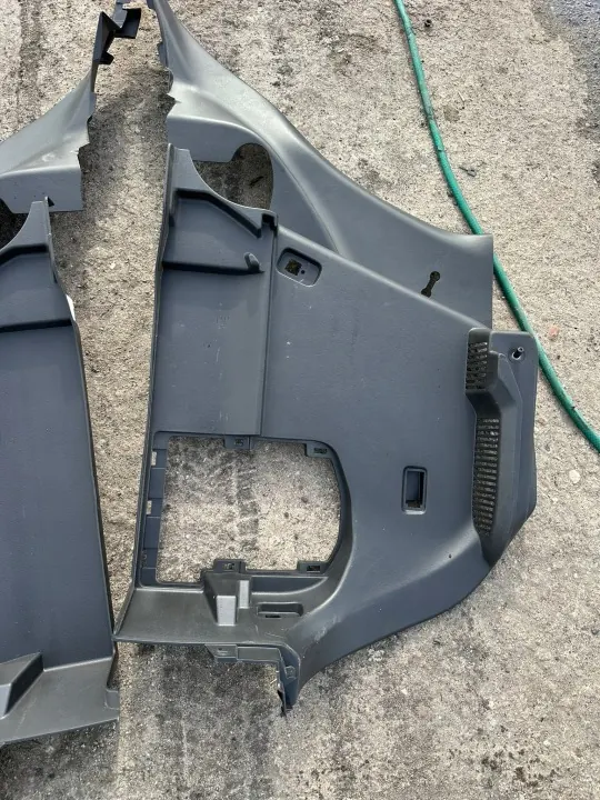 Revestimento Lateral Porta-Malas Esquerdo Mazda CX-3 2018 OEM D10E-68870 image 3
