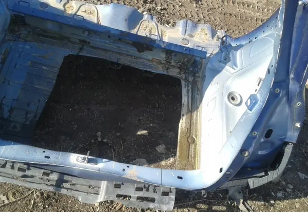 Renault Clio III takapuskuri, käytetty, OEM image 8