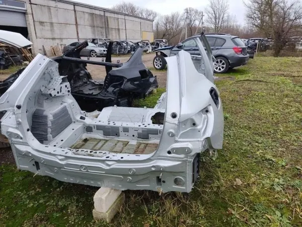 BMW F40 Heck rechts Viertelblech OEM 41219498448 image 10