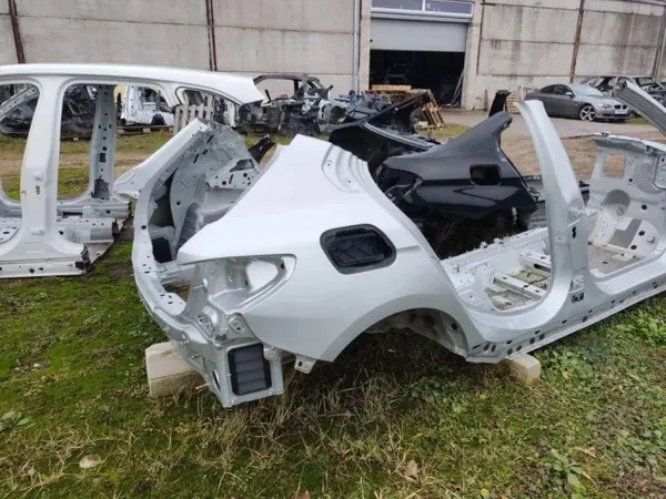 BMW F40 Heck rechts Viertelblech OEM 41219498448 image 7
