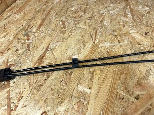 Volvo XC60 II Motorhuvelåskabel OEM 31688727 image 3