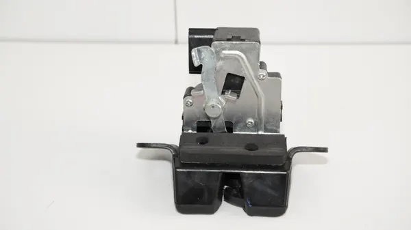 Fecho de porta-malas OEM 360189773 para Hyundai IX20 2010-2015 image 3
