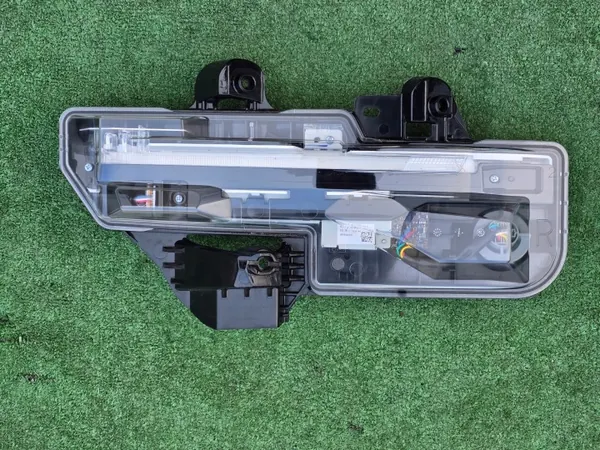 Mazda CX-30 Halogen LED DRL Rechts OEM DFR5-51060-A image 2