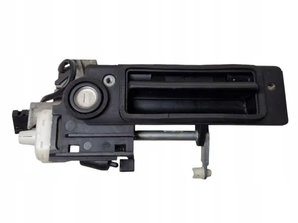 Manija de portón Mercedes W210 OEM - Pieza usada image 2