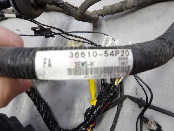 Caixa de fusíveis OEM 3661054P20 para Suzuki Vitara image 3