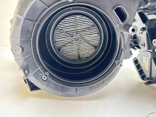 Boîtier de chauffage Ford Fusion II 2014 S60813 image 4