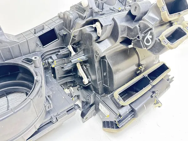 Boîtier de chauffage Ford Fusion II 2014 S60813 image 7