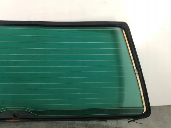 Vitre de hayon STARGLASS pour VW Passat B5 FL Break image 3
