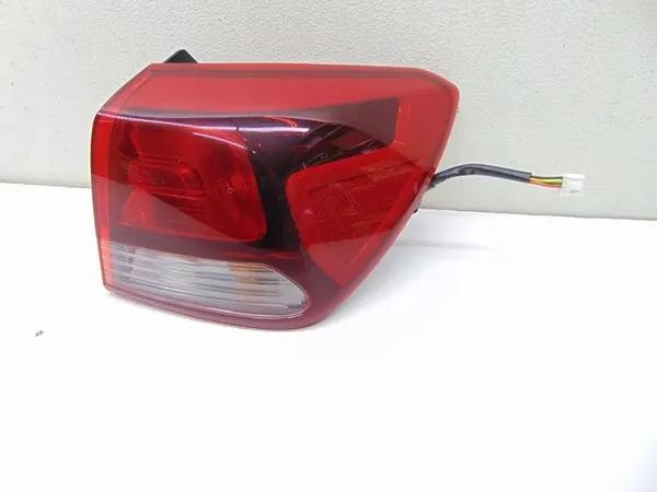 Lámpara Trasera Derecha Kia Rio IV HB 2017- 92402-H8 image 2