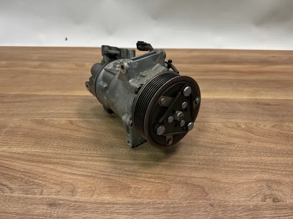 Compressore aria condizionata Renault Clio Captur 1.2 TCE 926003358R image 2