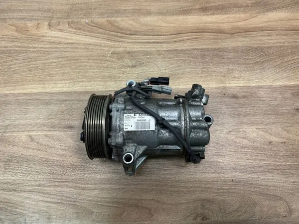 Compressore aria condizionata Renault Clio Captur 1.2 TCE 926003358R image 4