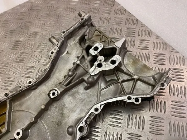 Cubierta de cadena de distribución OEM CJ5E6059CS Ford Mustang VI image 3
