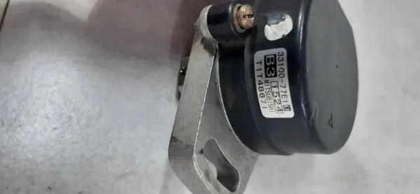Sensor de árbol de levas OEM 33100-77E1 Suzuki Grand Vitara image 4