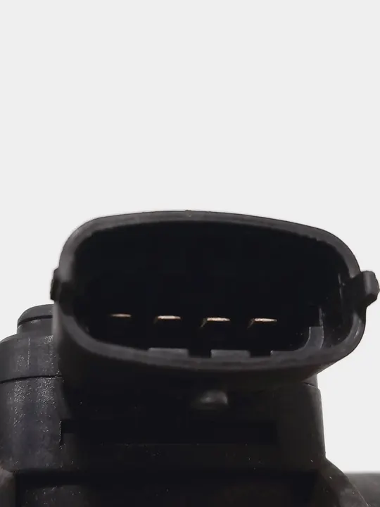 Opel Zafira B Luftmassenmesser OE 55353813 image 3