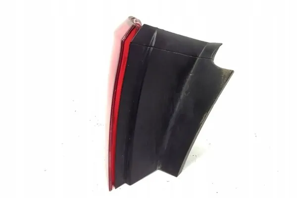 Luz trasera izquierda VW TOUAREG 2012 image 5