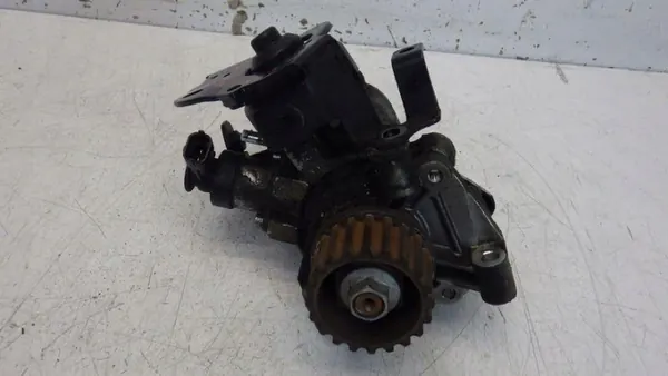 Bomba de injeção Renault OE 0445010704 usada image 4