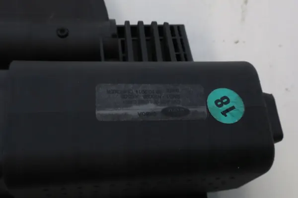 Rodillo de maletero OEM BM51-N55068-AC Ford Focus MK3 image 7