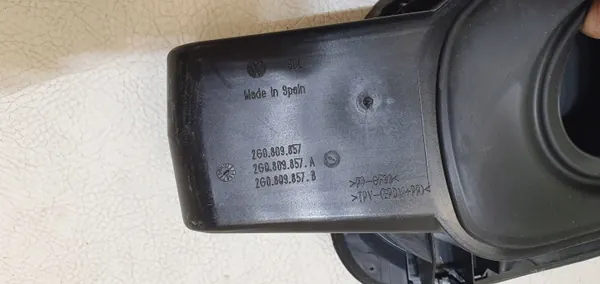 Bränslelock OEM 2G0809857 för VW Polo 6 - Begagnad image 5