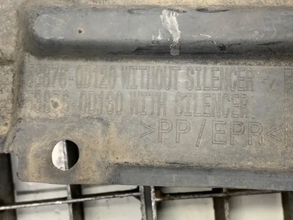 OEM 53876-0D120 Guardabarros Delantero Izquierdo Toyota Yaris II image 4