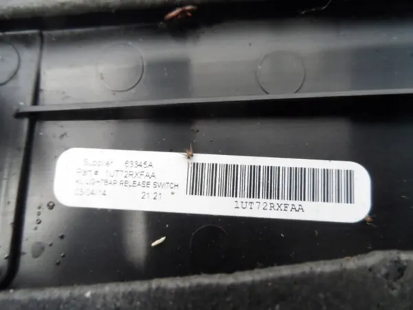 Feu de Plaque Jeep Cherokee 2014-18 OEM 1UT72RXFAA image 5