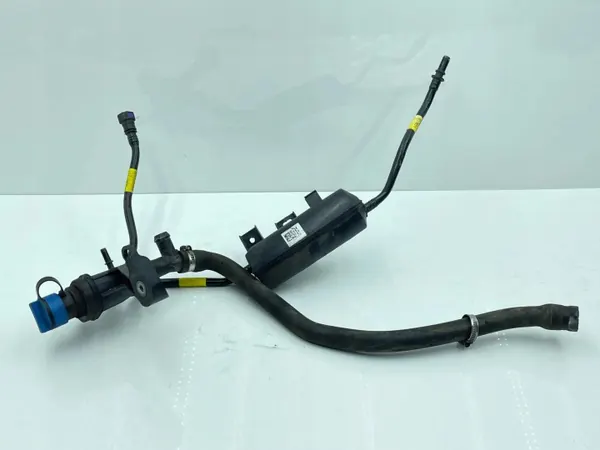 AdBlue-letku OEM 7393506 BMW 6-sarja G32:lle image 2