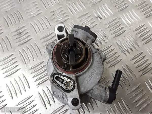 Pompe à vide de frein Peugeot 3008 2012 image 3