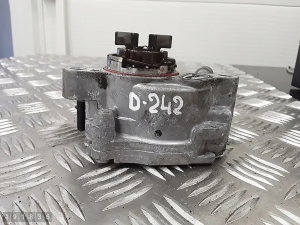 Pompe à vide de frein Peugeot 3008 2012 image 5