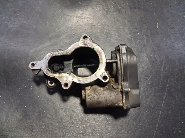 EGR-venttiili Audi A4 B7 2.0 TDI image 2