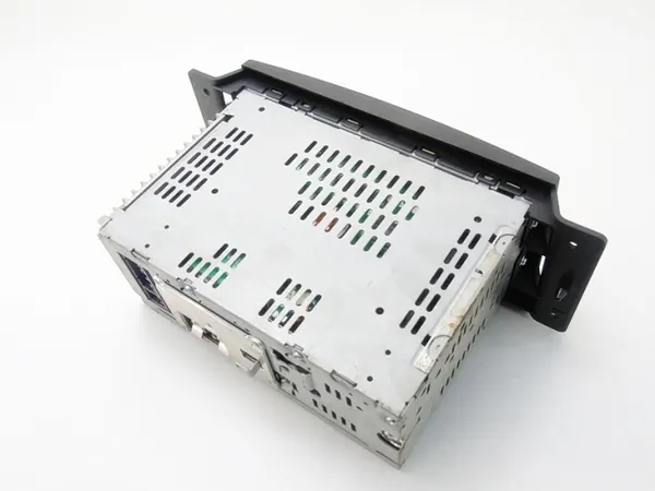 Radio CD MP3 OEM P05094564AE pour Chrysler Pacifica image 5