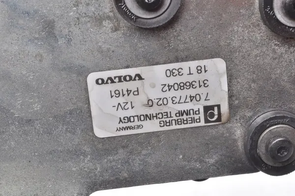 VOLVO V60 II S60 III Vattenpump 31368042 image 5