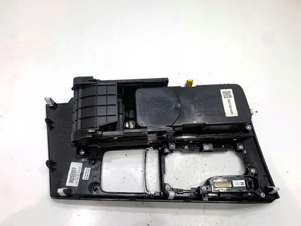 Juomakuppiteline OEM 84625-D4000 Kia Optima Farmarille image 4