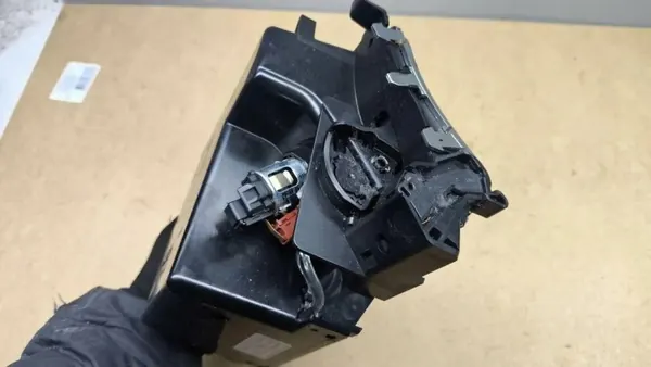 Asbak Mercedes-Benz OEM A2056800110 voor C-Klasse W205 image 3