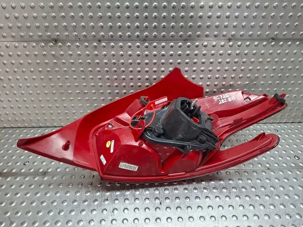 Luz Trasera Izquierda 9672628280 Peugeot 208 2012- image 5