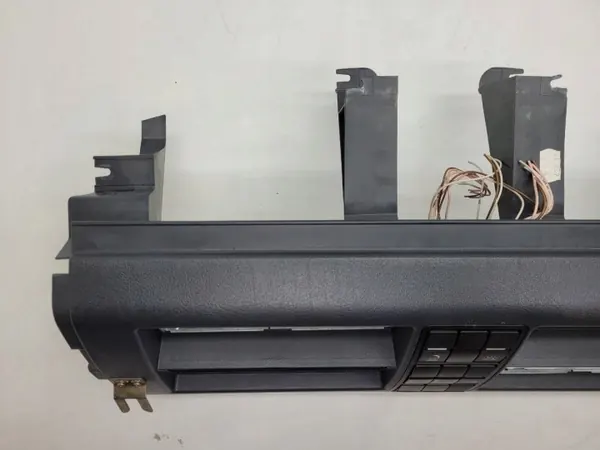 Bovenste console frame afdekpaneel OEM 81639030323 image 6