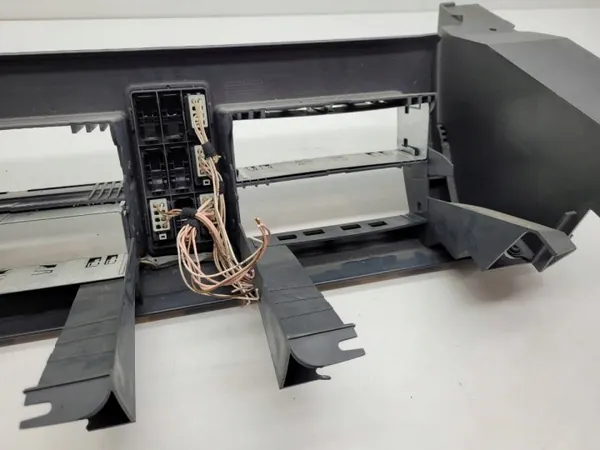 Bovenste console frame afdekpaneel OEM 81639030323 image 9