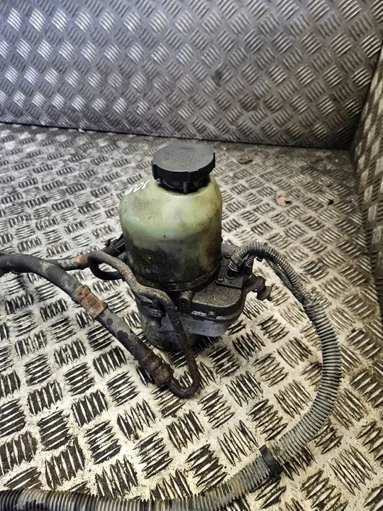 Bomba de direção assistida Opel Zafira A 2004 OEM 13105727 image 4