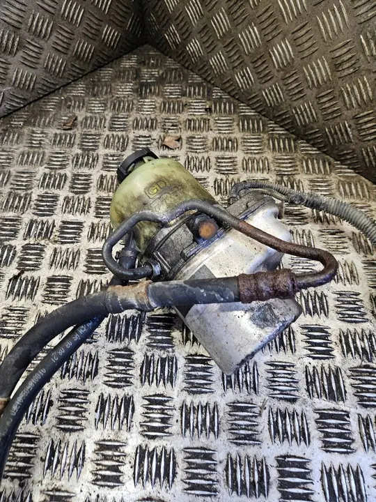 Bomba de direção assistida Opel Zafira A 2004 OEM 13105727 image 7