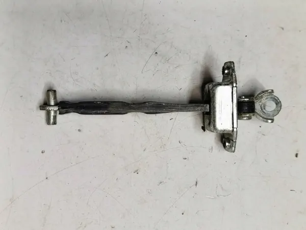 Batente de porta Suzuki SX4 S-Cross OEM A3284WA8F Dianteiro direito image 2