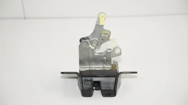 SsangYong OE 360190348 Serrure Hayon Occasion image 3