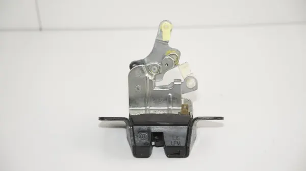 SsangYong OE 360190348 Serrure Hayon Occasion image 8
