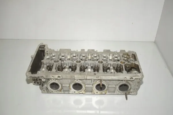 Cabeça Motor BMW OEM 11128513709 Usado image 2