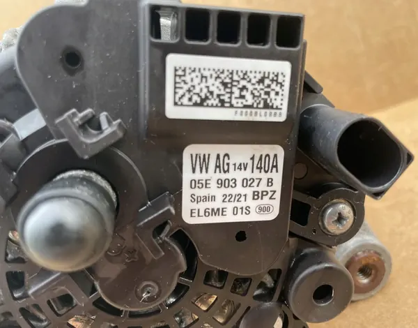 Vaihtovirtageneraattori VW Skoda Audi 180A image 3