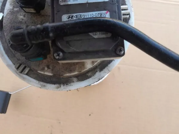 Hyundai Brandstofpomp OEM 31110-D7900 voor Tucson III 1.7 CRDI image 3