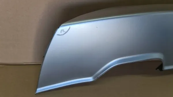 Spoiler Diffuseur Arrière Audi A1 OEM 82A807421C image 4