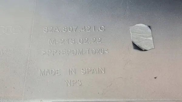 Spoiler Diffuseur Arrière Audi A1 OEM 82A807421C image 8